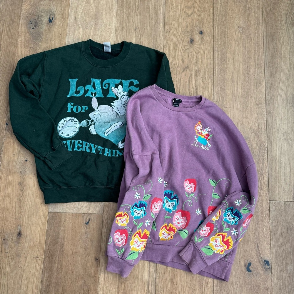 Disney Sweatshirts - Alice in Wonderland White Rabbit